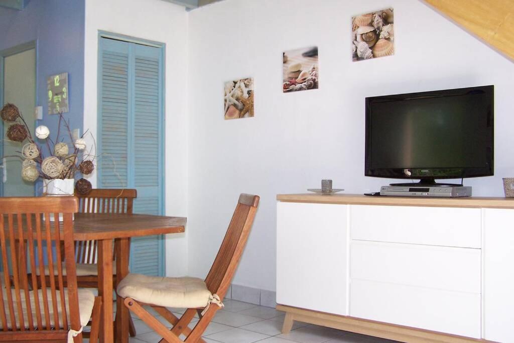 Maison Avec Jardin Clos. Animaux Acceptes - Wifi - Proche Plages De La Trinite Sur Mer Et Carnac Eksteriør billede